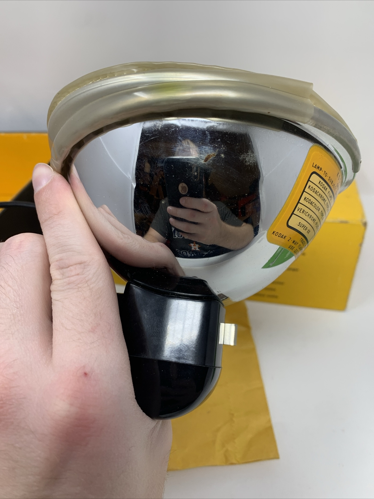 VINTAGE 1950’s KODAK STANDARD FLASHOLDER – With Original Book. Read Description