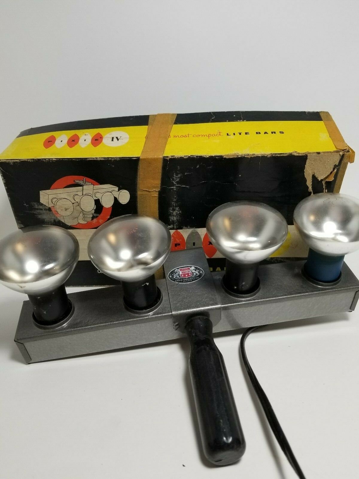 Vintage Movie Camera 4 Light Light Bar Original Box PIXIE David Specialty WORKS