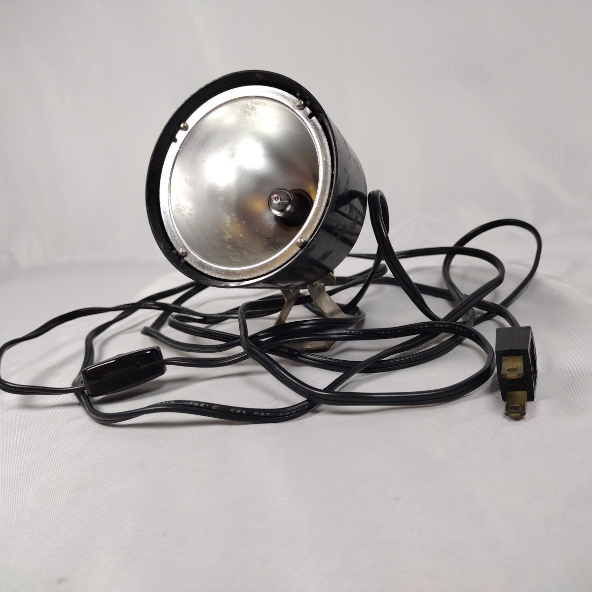 Vintage Sylvania Super 8 SunGun Sg-IX Movie Light 350 Watts Tested And Works