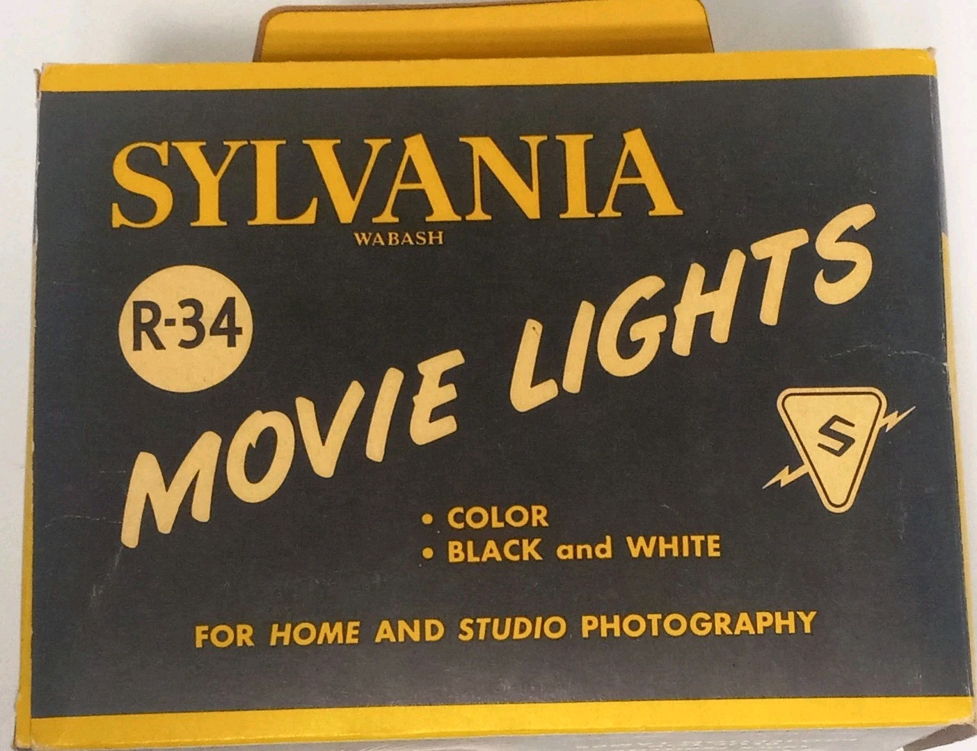 Vintage 1960’s Sylvania Wabash R34 115-120V 375 Watt Movie Light Bulbs & Boxes