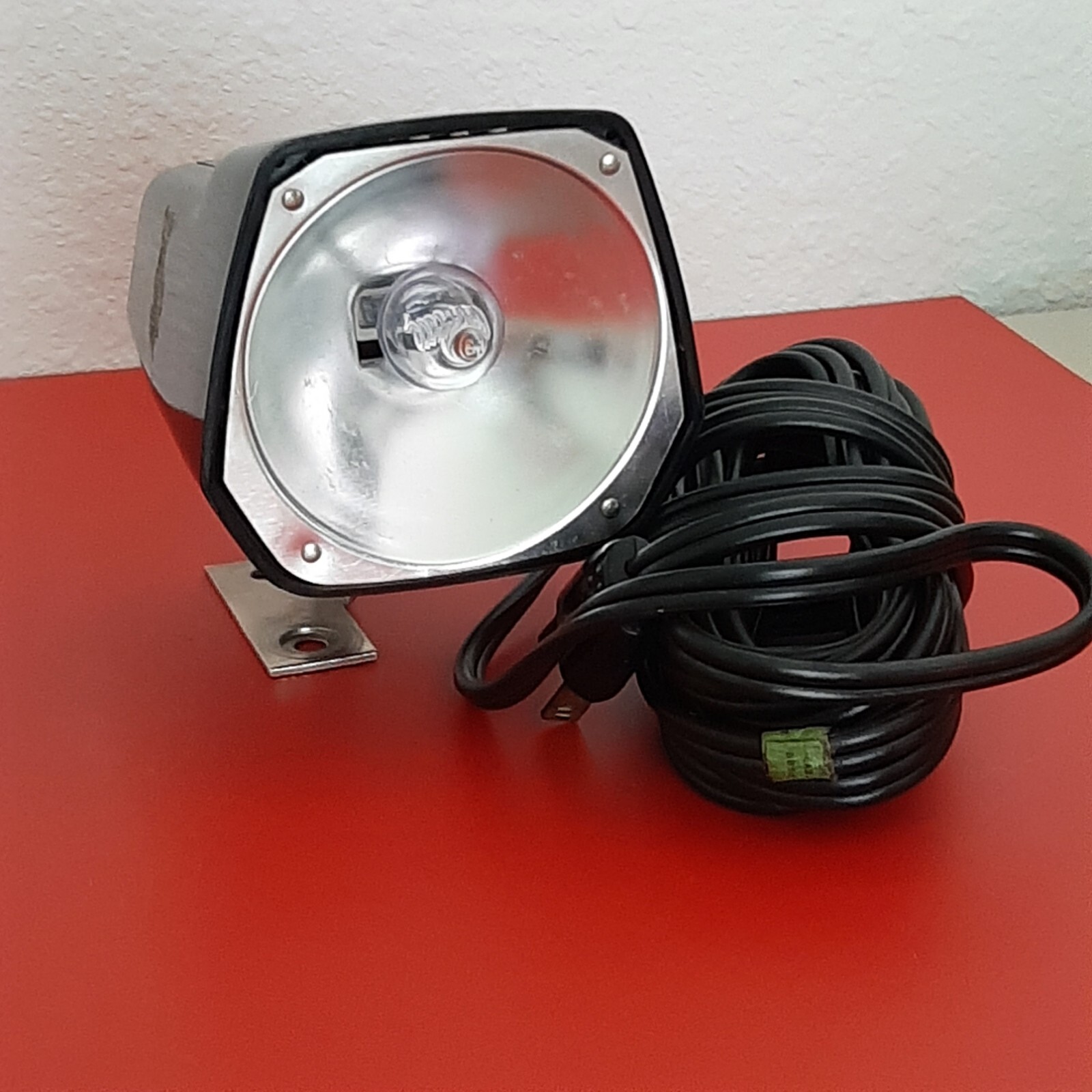 Vtg GE Mardi Gras Flood Beam Movie Light Model MG 650w tested working bulb