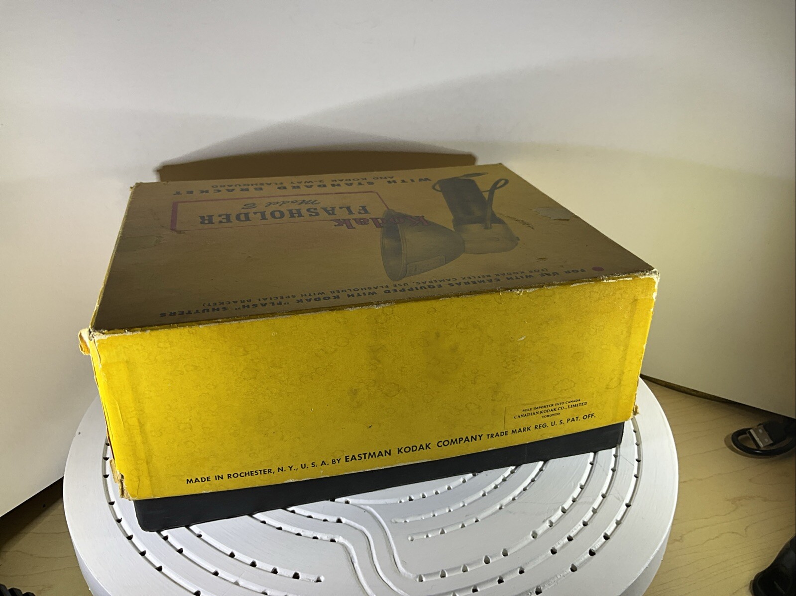 Kodak Flashholder Model B With Standard Bracket And Kodak 2-way Flashguard