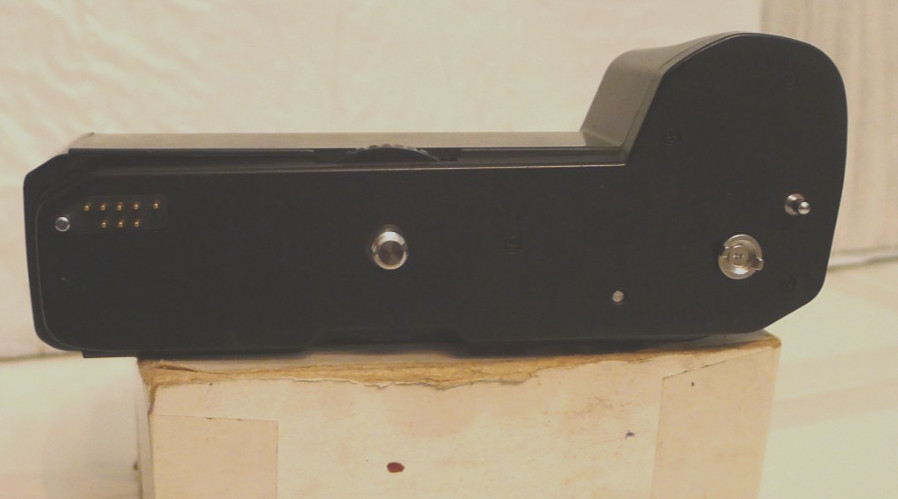 Minolta AW-90 Motorized Auto Winder – Made in Japan