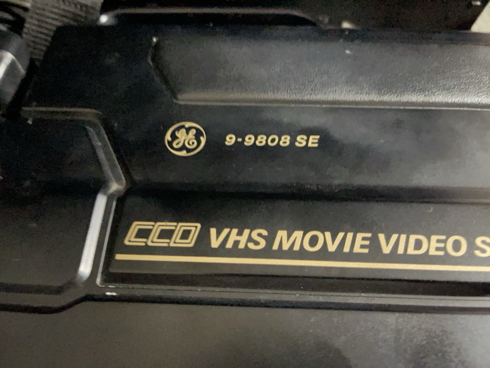 GE VHS Camcorder 9-9808 SE Movie Video System VHS With Case & Keys & Charger