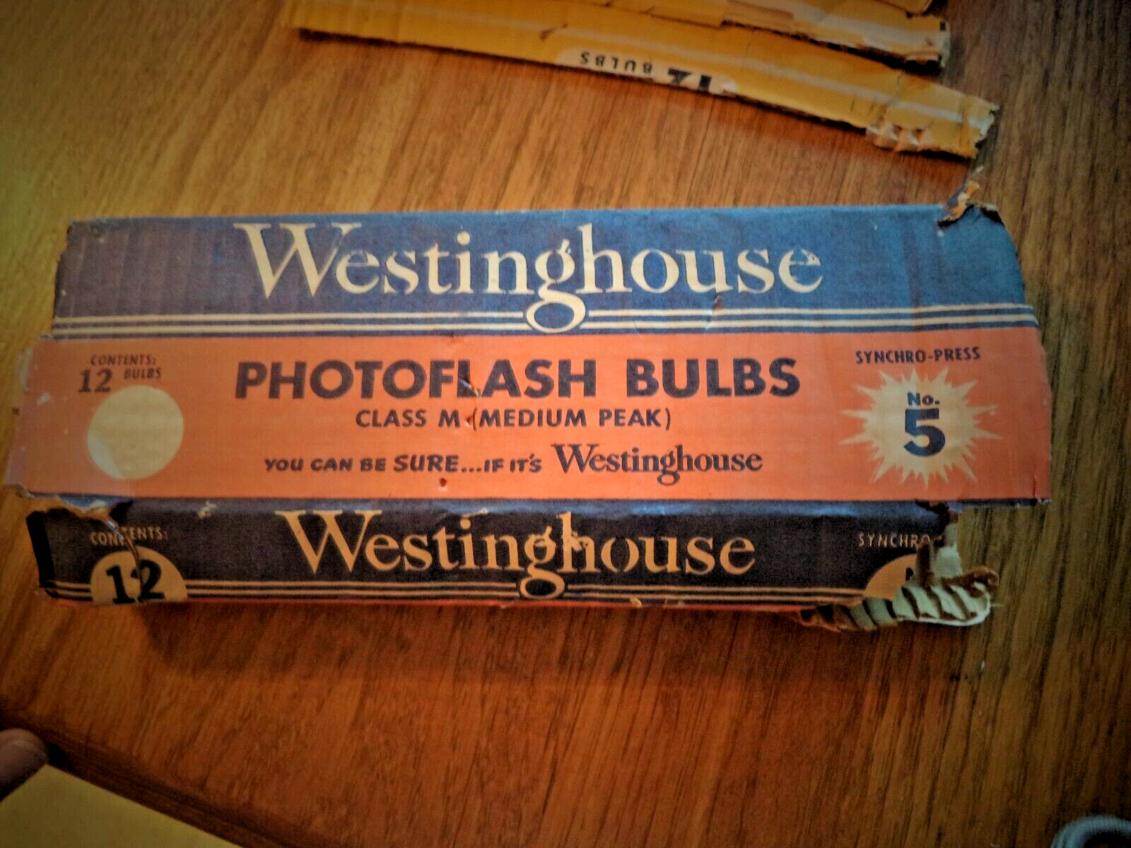 Old Vintage Westinghouse, Dura Flash, Sylvania, Blue Dot etc Camera Flash Blubs