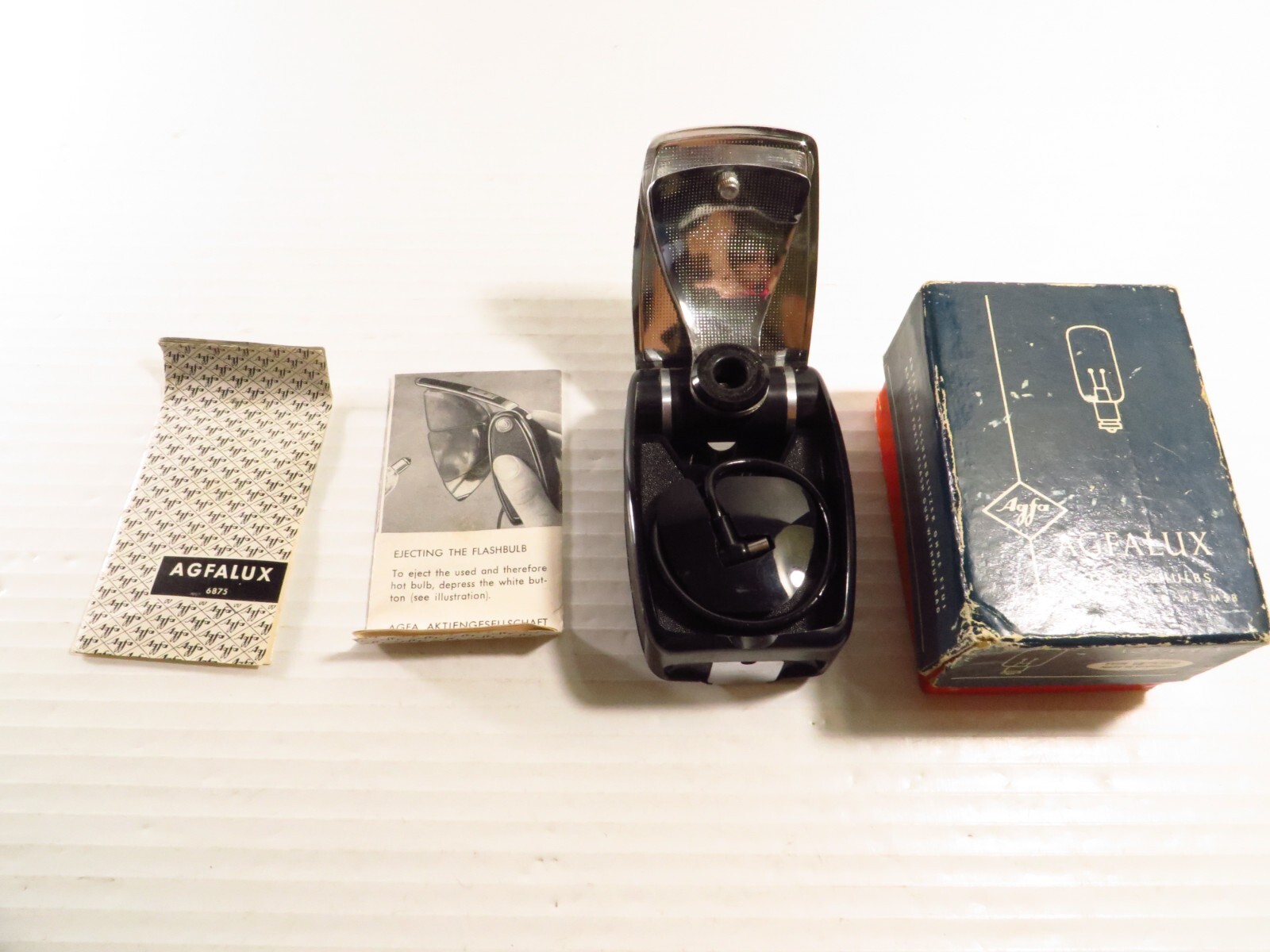 Agfalux AGFA Camera Flash AG Munchen Germany Camera Flash for M2/M2B/M25B/M5/M5B