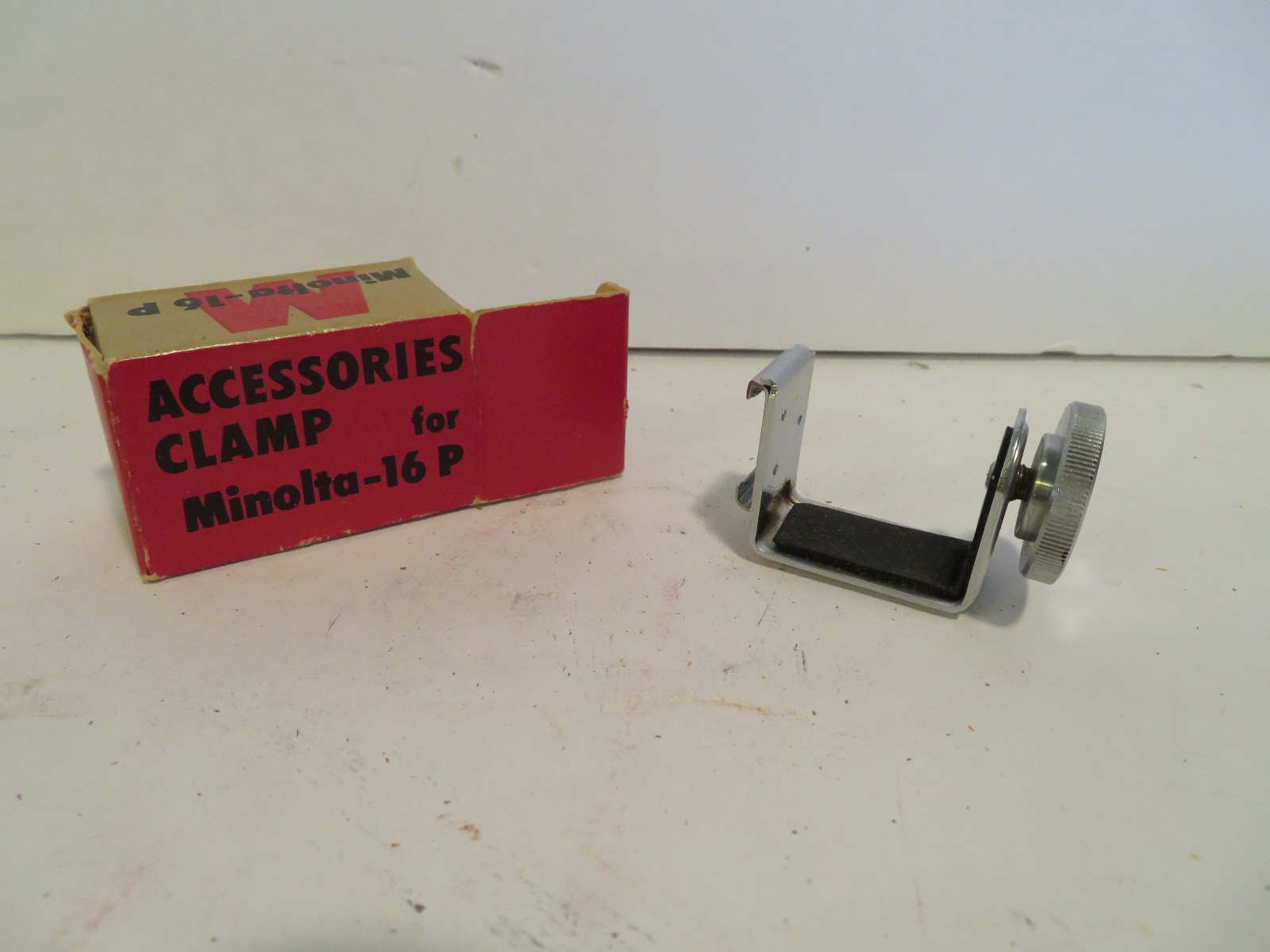 Vintage Minolta 16 P accessories Clamp in original vintage box made in japan