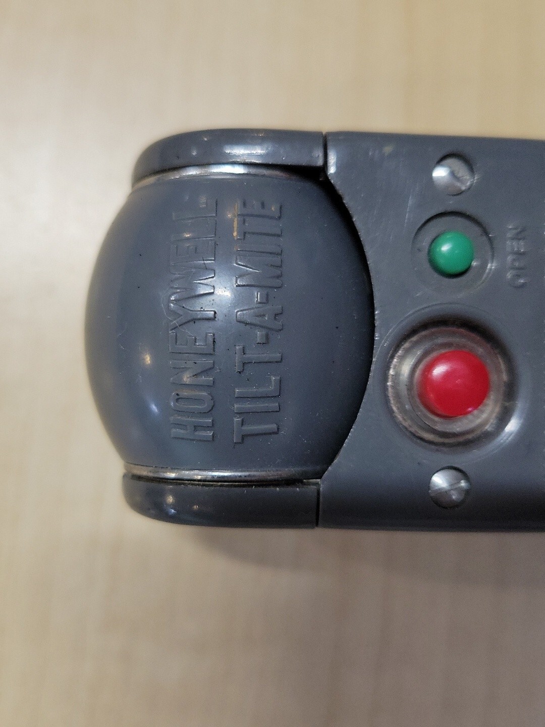 Vintage Honeywell Tilt-A-Mite Collapsible Flash Unit Untested