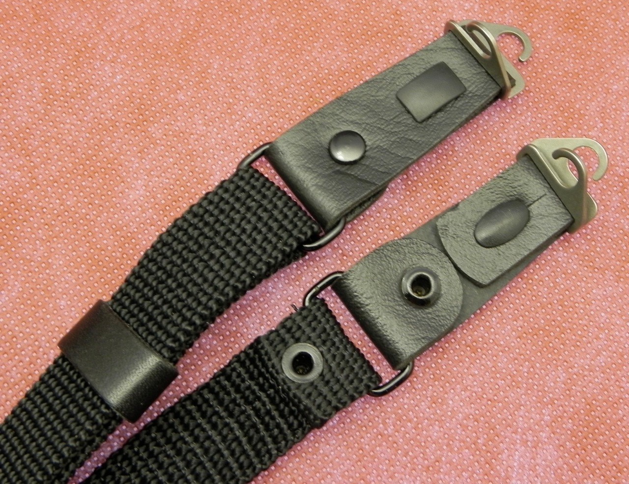 Leica Strap for M #8 ………… MINT