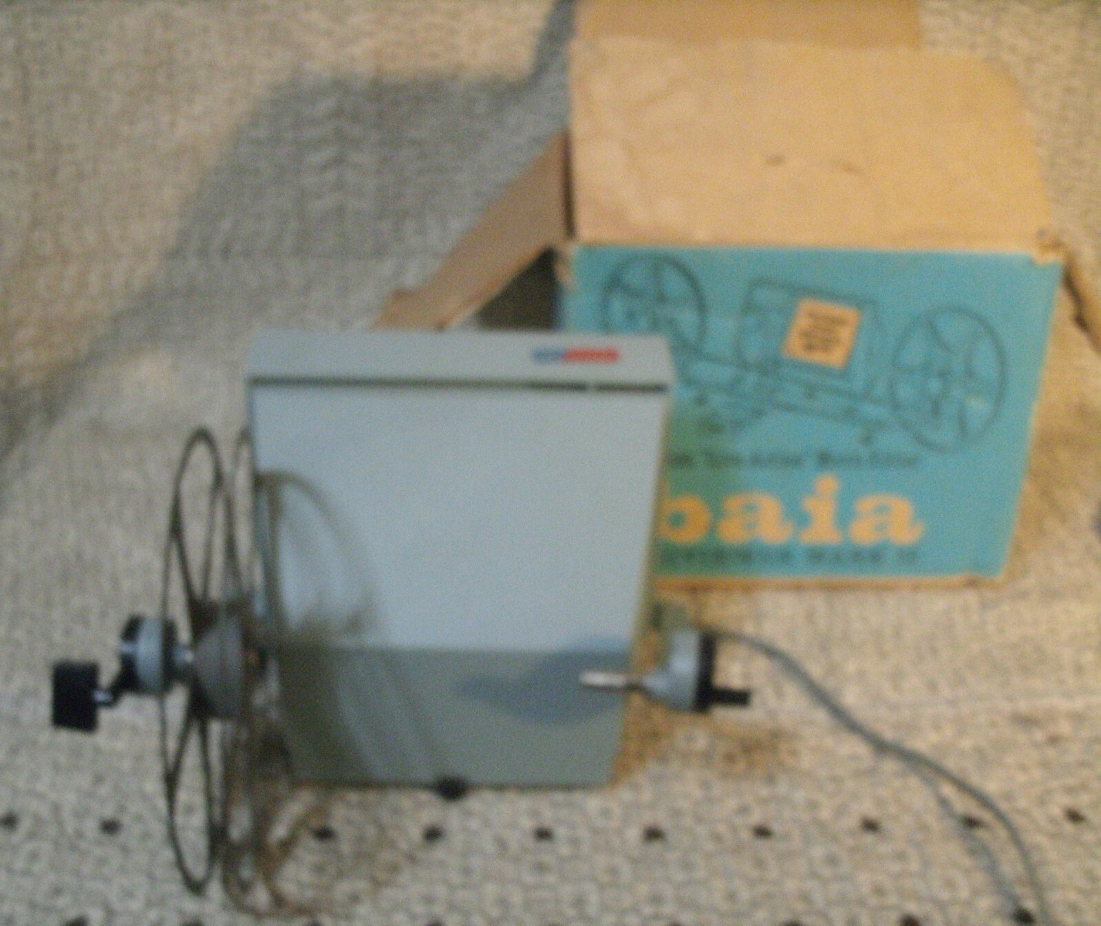 Baia Ediviewer Mark II-In original box, includes all seen in photos-bulb works!