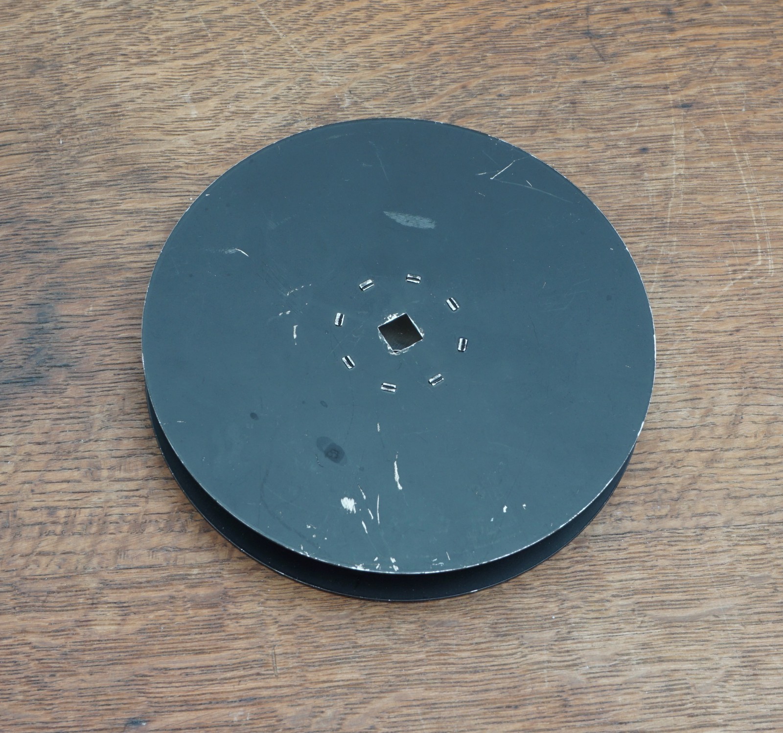 200 FT. Metal 16mm Film Take-Up Reel. USED. FREE SHIPPING.