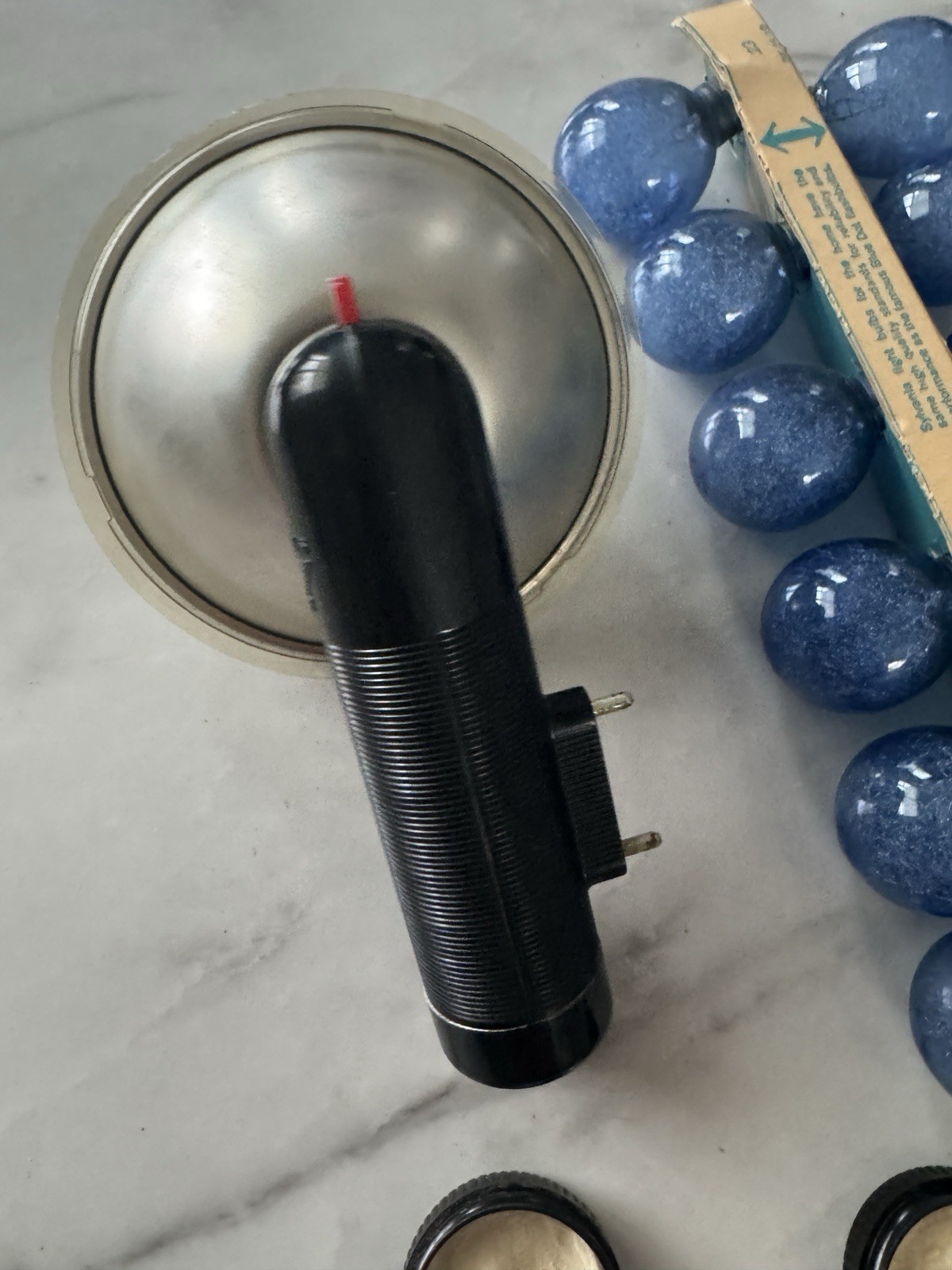 Sylvania Blue Dots With Lamp Flash Bulbs – Set Of 12 – VINTAGE