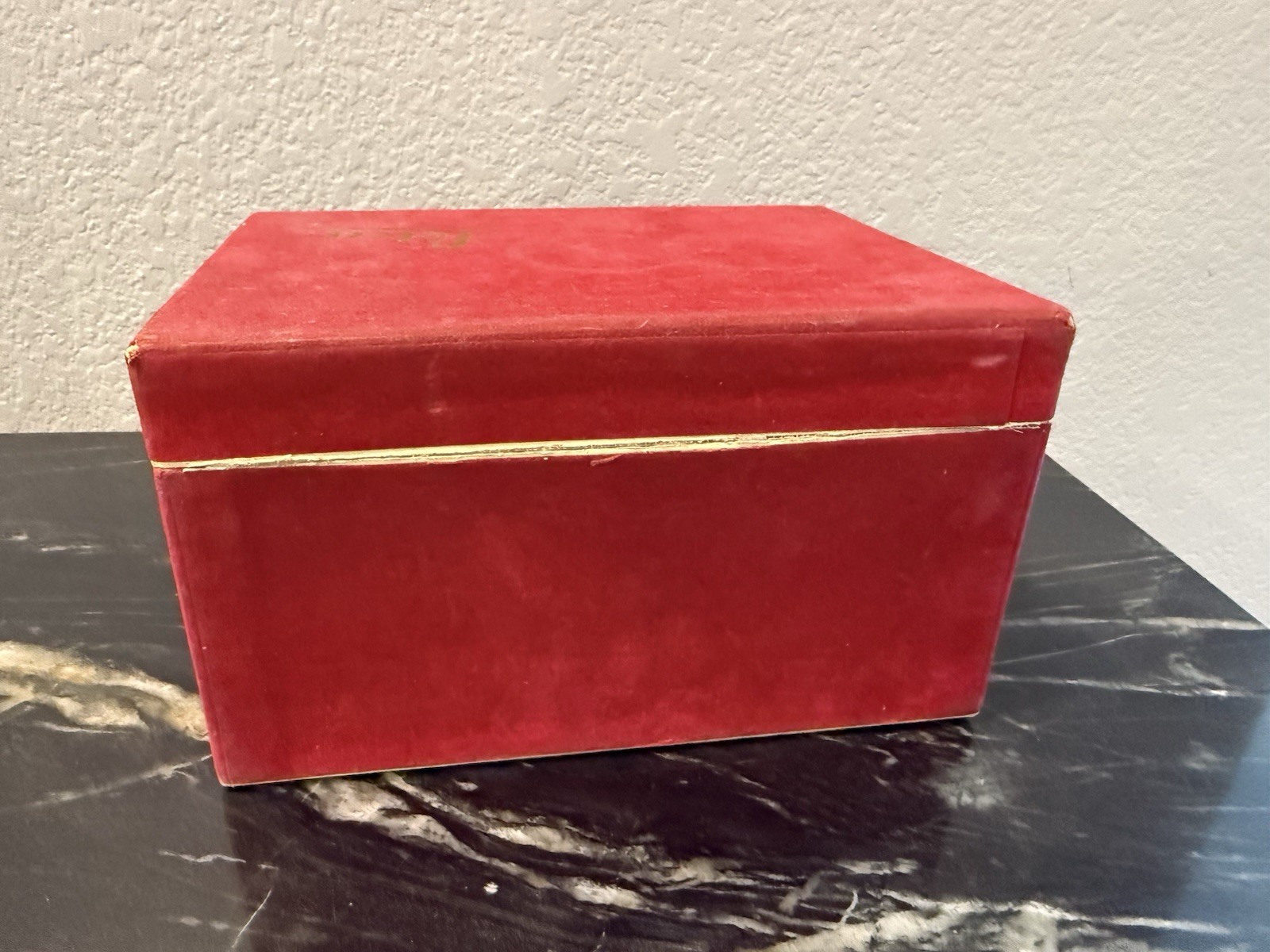 Leica M3 Red Suede Camera Box (7″x5″x4″) Leitz GMBH Wetzler Germany
