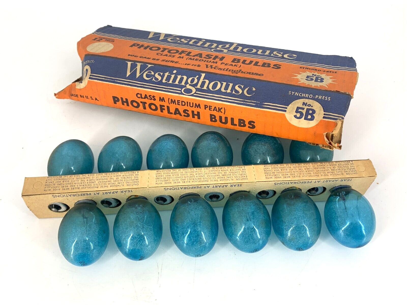 (12) Westinghouse No. 5B Photo Flash Bulbs