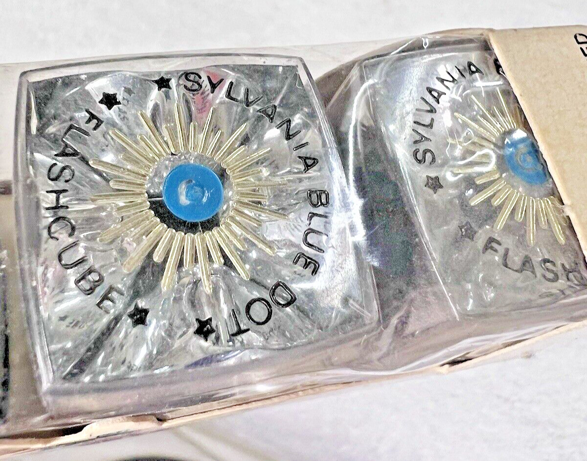 OLD MIP Sylvania Blue Dot Flash Cubes 3 Pack 1970’s Color Adverting Box