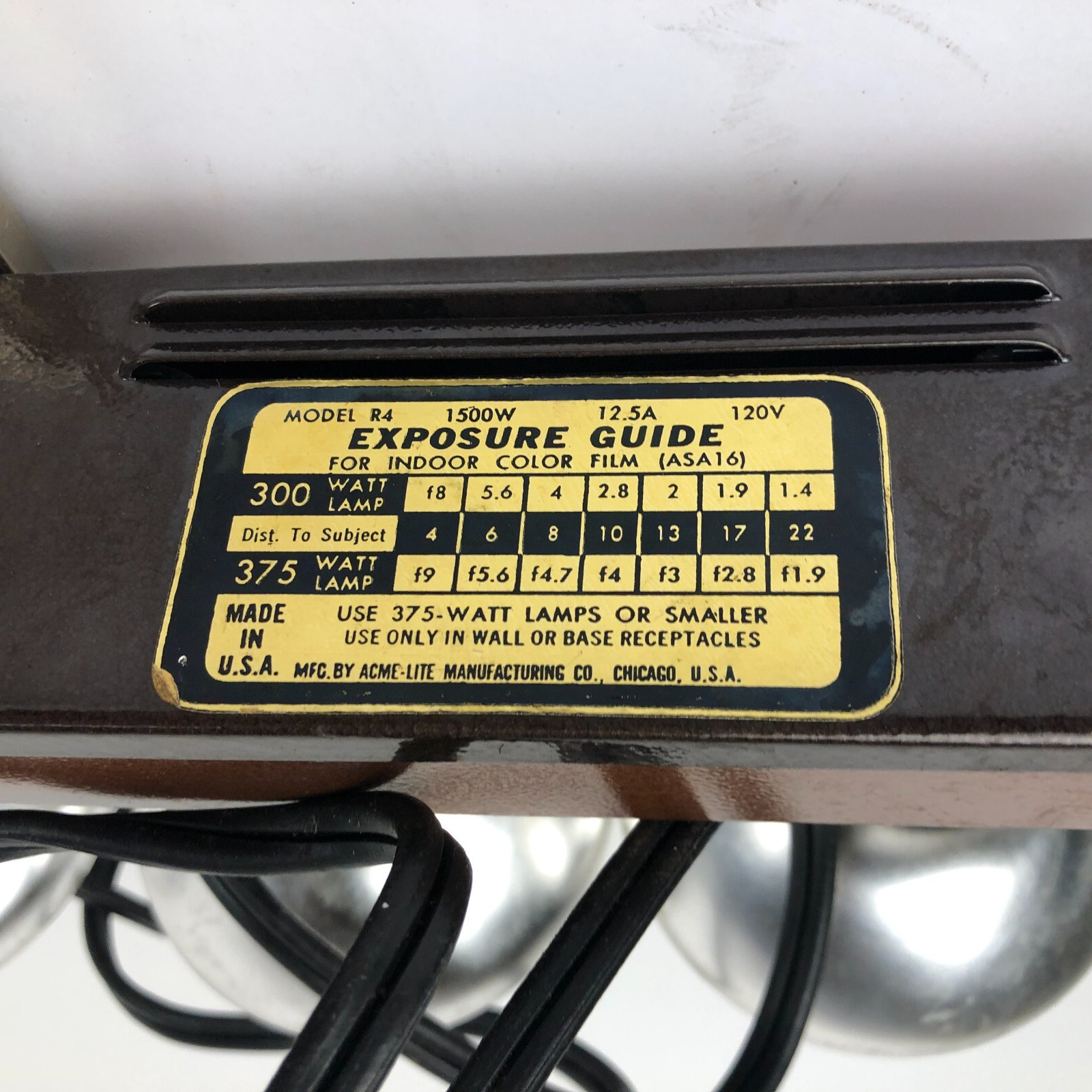 Vintage Acme Lite Mov-E-Lite Model R4 Movie Light 4 Bulb Lighting Bar with Case