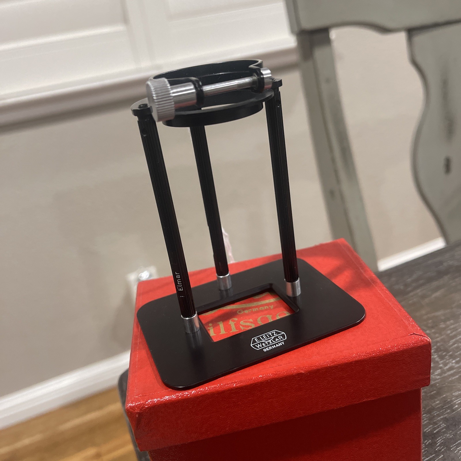 Leica Leitz Hilfsgerat Belun copy stand, likely designed for 5cm lenses