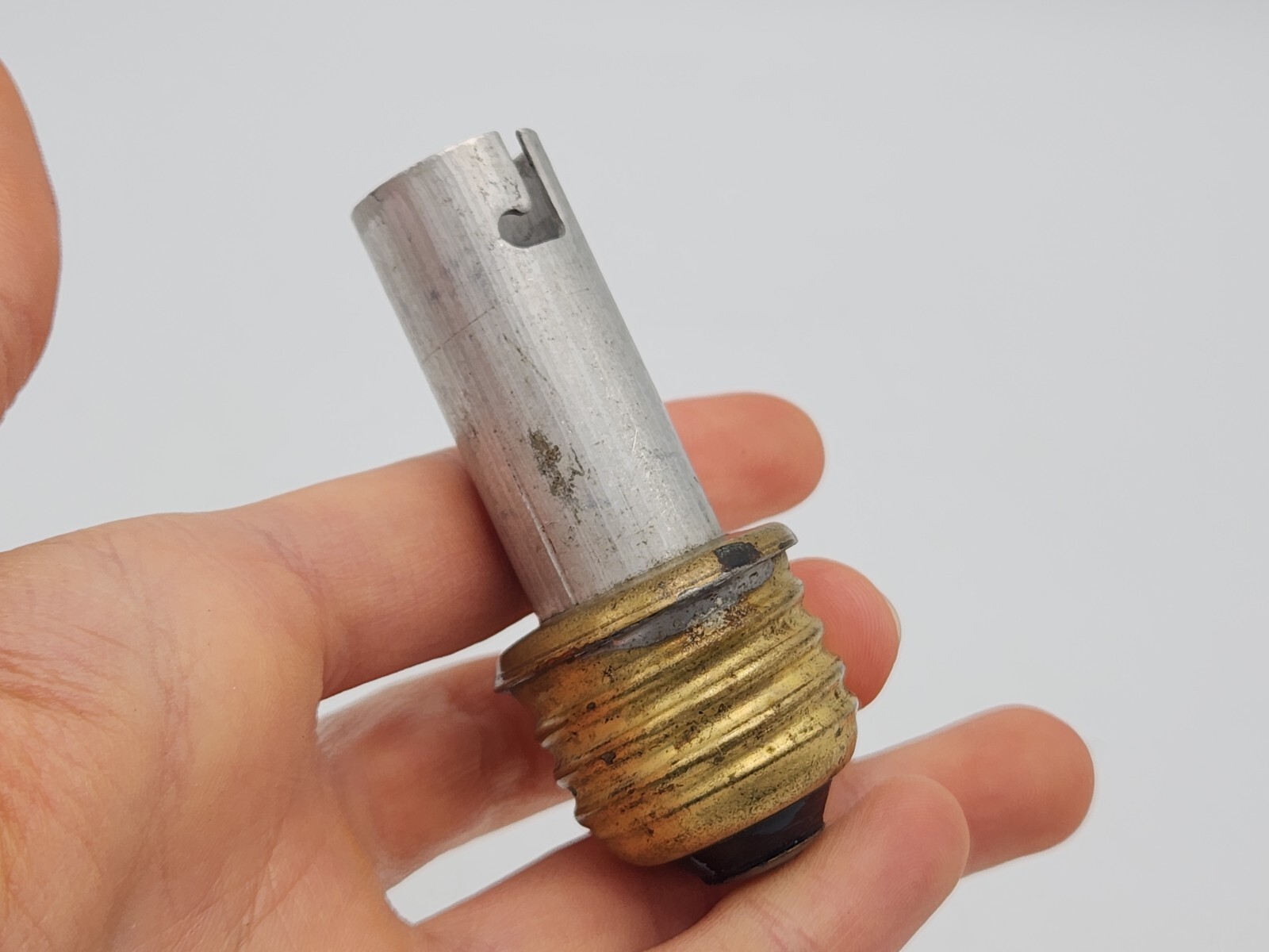 Vintage Camera Flash Bulb Adapter #5 #25 5B to Screw Base Press 22 Graflex