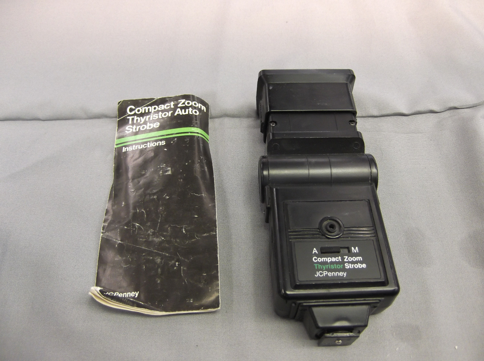 Vintage JC Penney 35mm Camera Zoom Auto Strobe Thyristor Flash