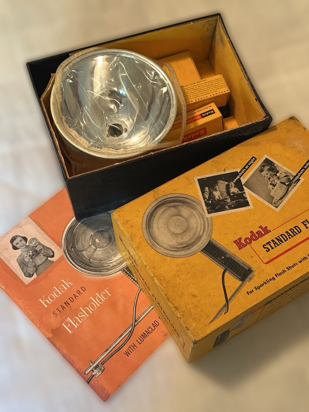 Vintage Kodak Standard Flasholder w/ Box, Manual & Flashbulbs