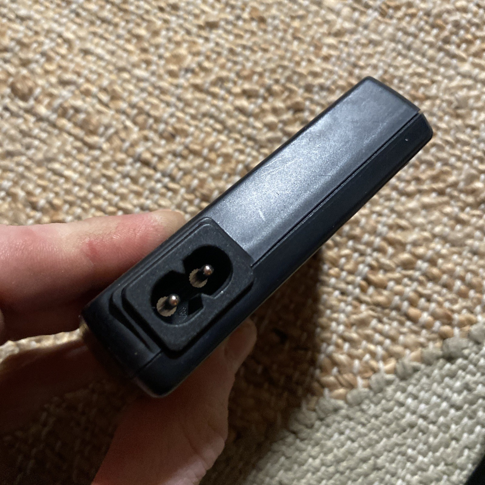 Minolta BC-300 Lithium-ion Battery Charger with AC Cord
