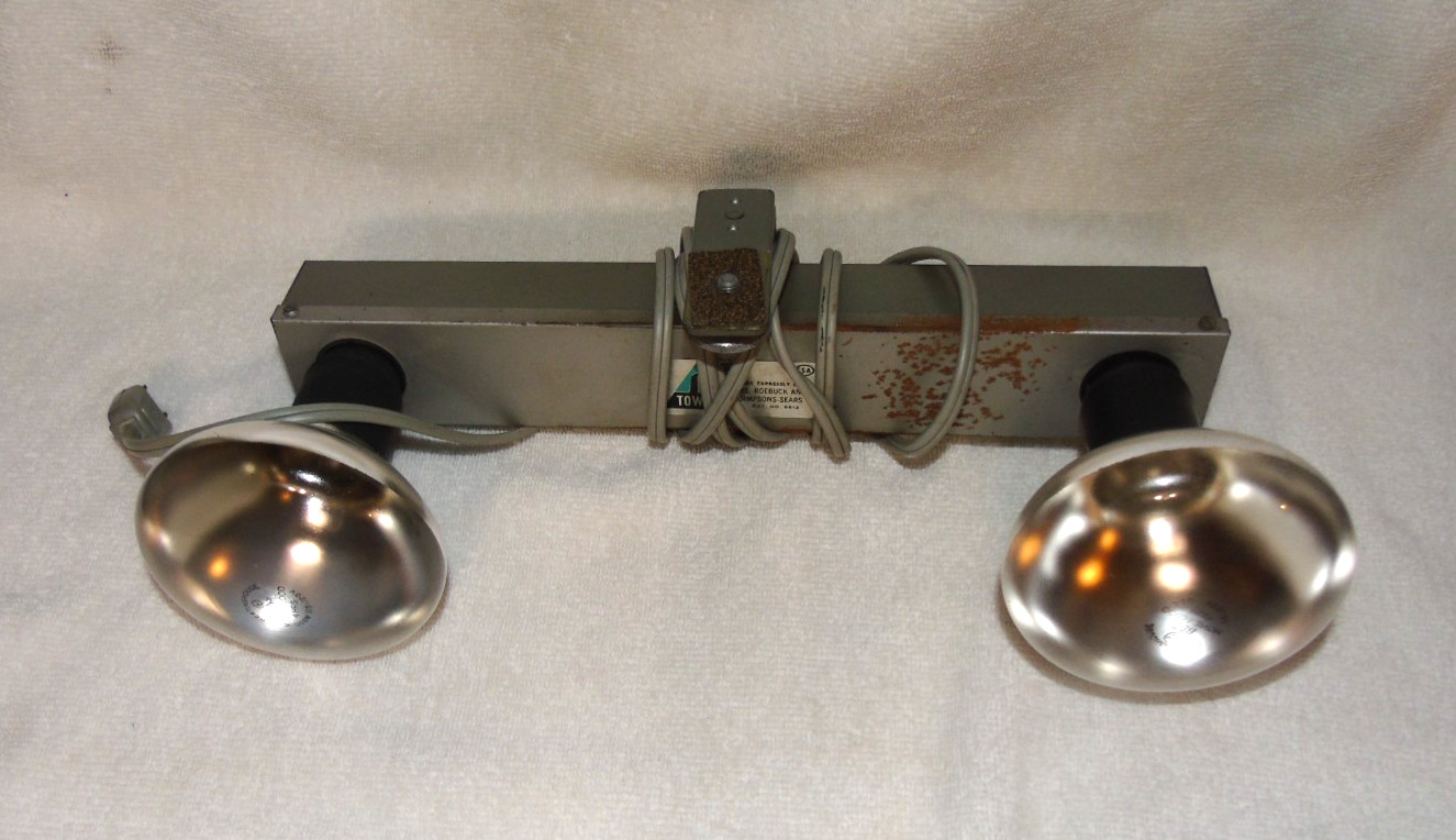 Vintage Tower Light Bar Sears, Roebuck And Co. & Simpson, Sears LTD Cat No 6612