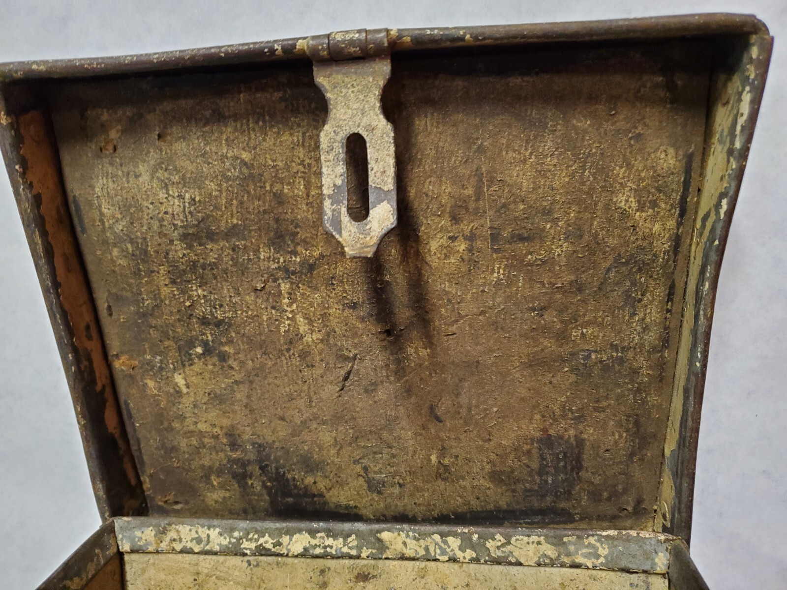 ICC-32a Hollywood Movie Reel Film Metal Case Strong Box Antique Steampunk Prop