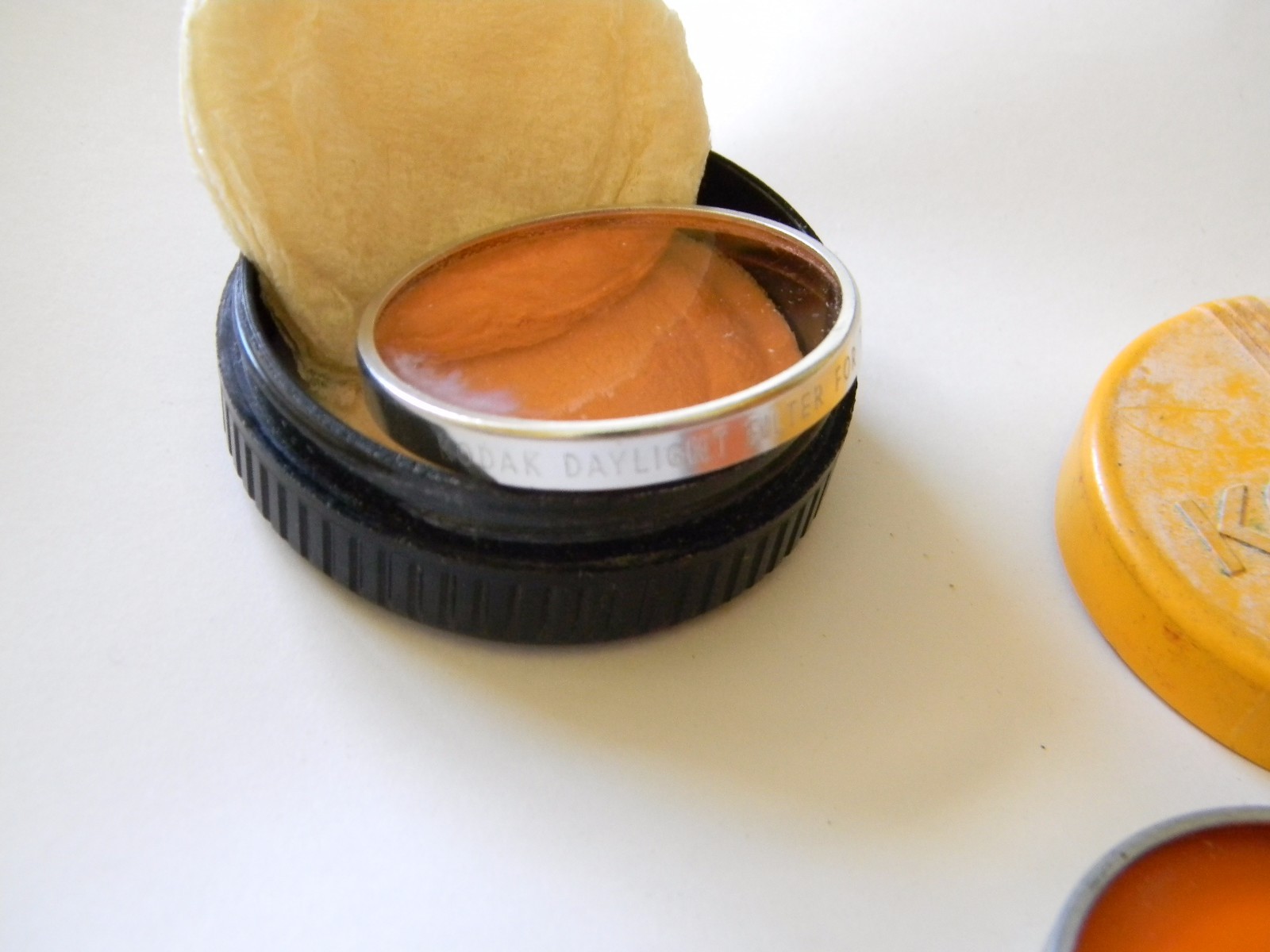 Kodak Daylight Filters – Series VI & Series 6 — With Case