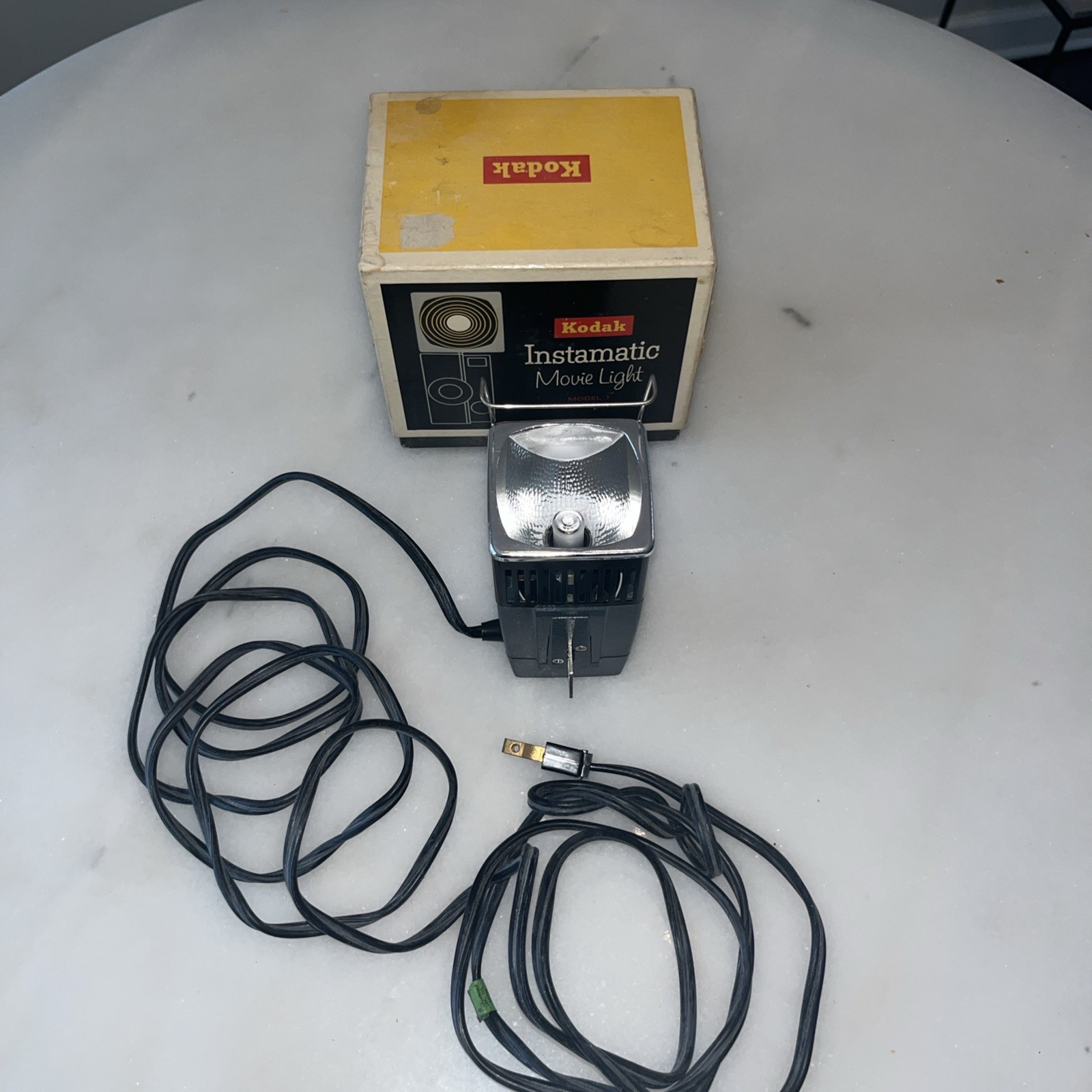 Kodak Instamatic Movie Light Model 1 w/ Bulb Vintage USA. Super Bright!