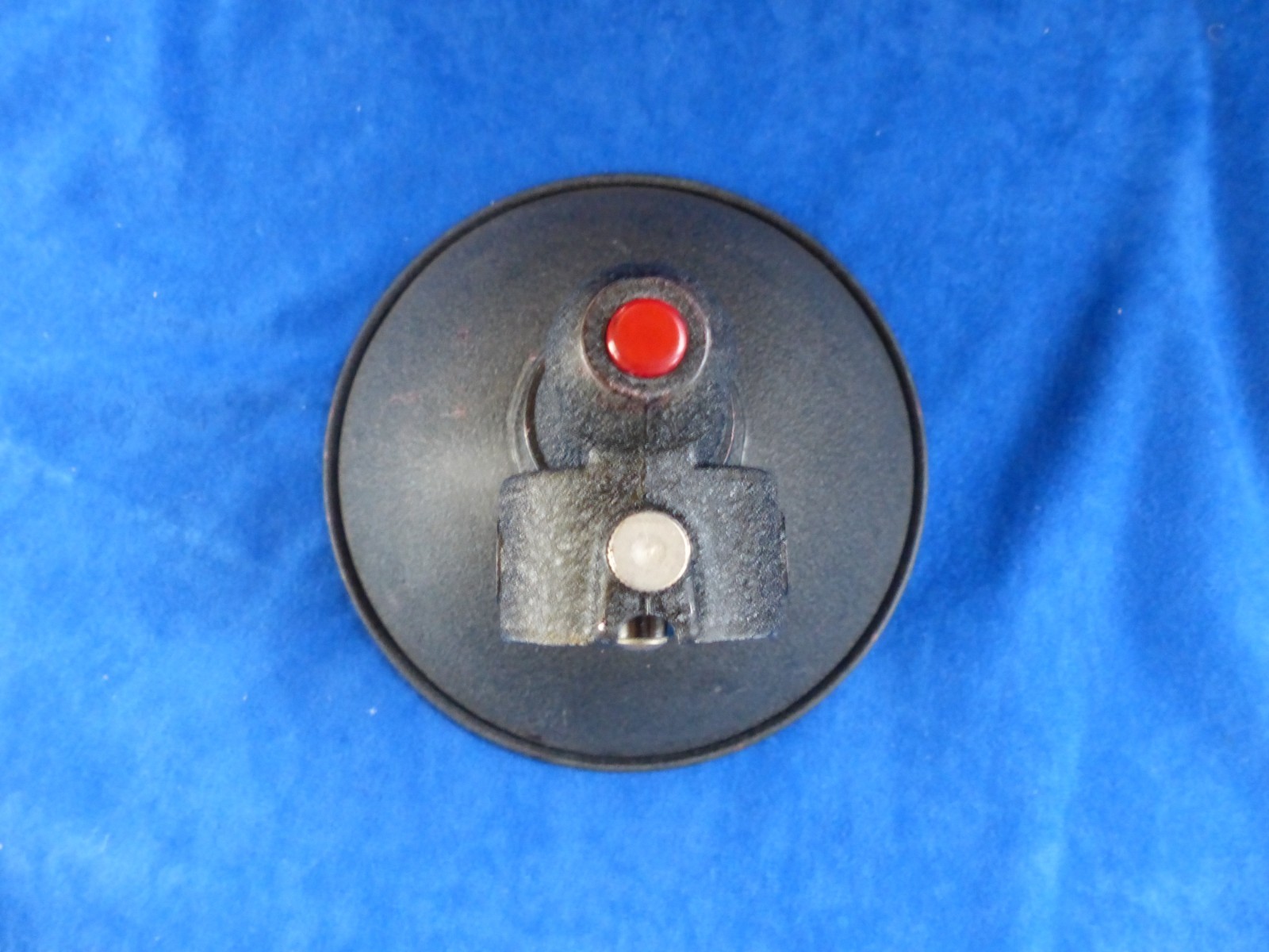 Vintage Heiland 6-inch flash reflector, very good condition, tested & working