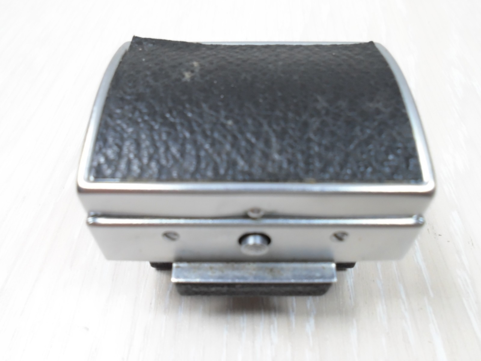 Ihagee Exakta waist level finder in case #0284