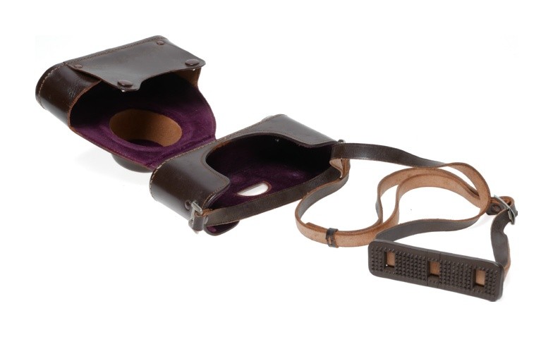 Ever ready Leica leather case with neck strap Leitz Wezlar original