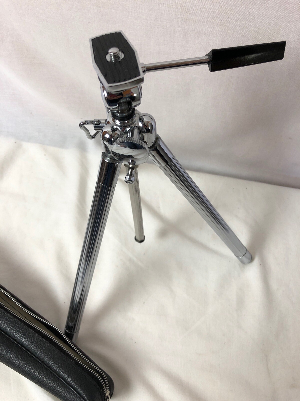 Alpex Tripod Expandable Legs in Leather Case Vintage Made In Japan