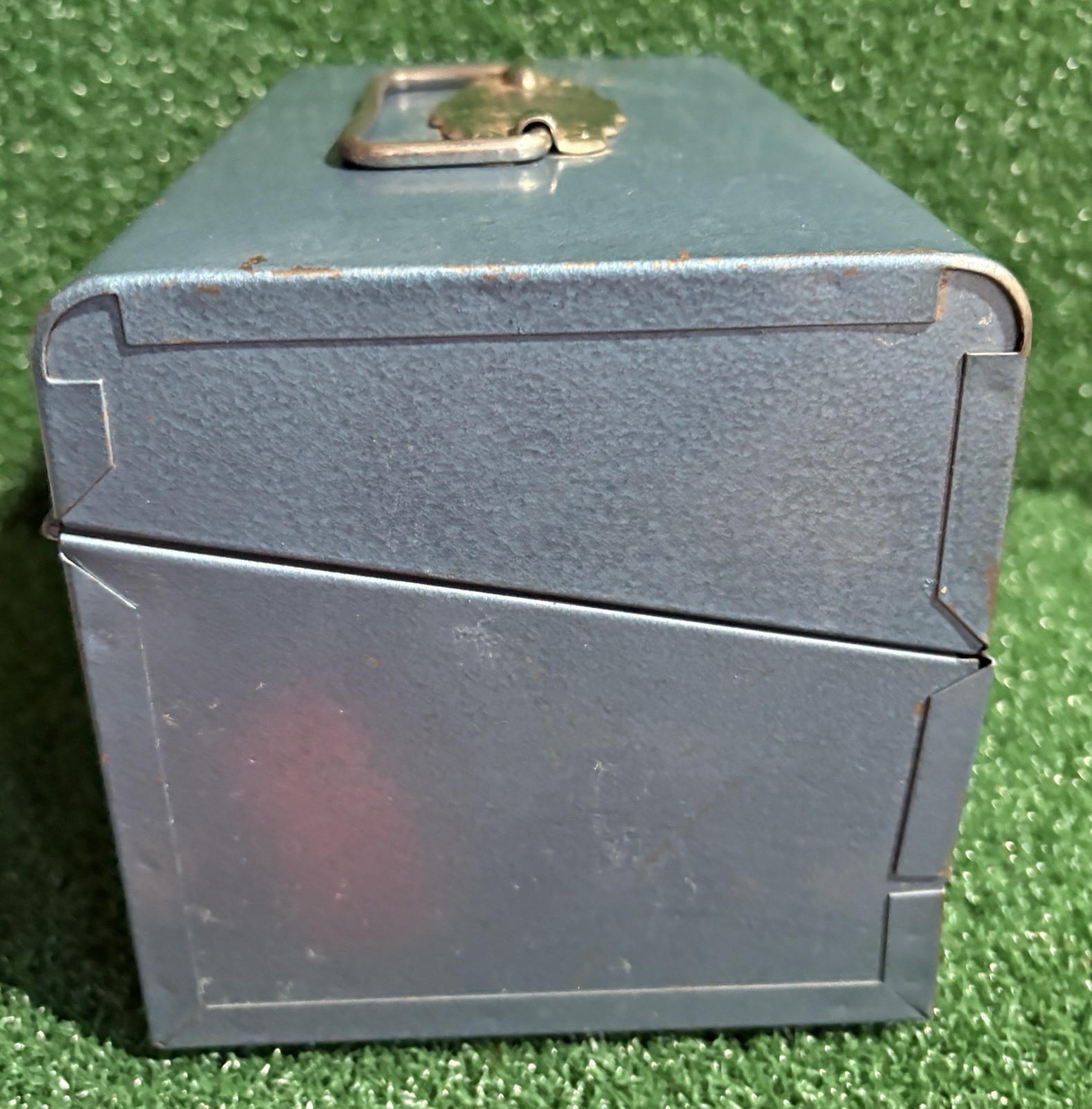 Vintage Metal Movie Reels CARRYING CASE for 5” 8mm Film Reel Canisters