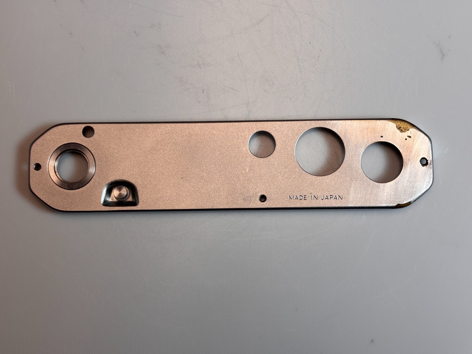 Nikon FM / FE Bottom Plate without screws Original Used Spare Part