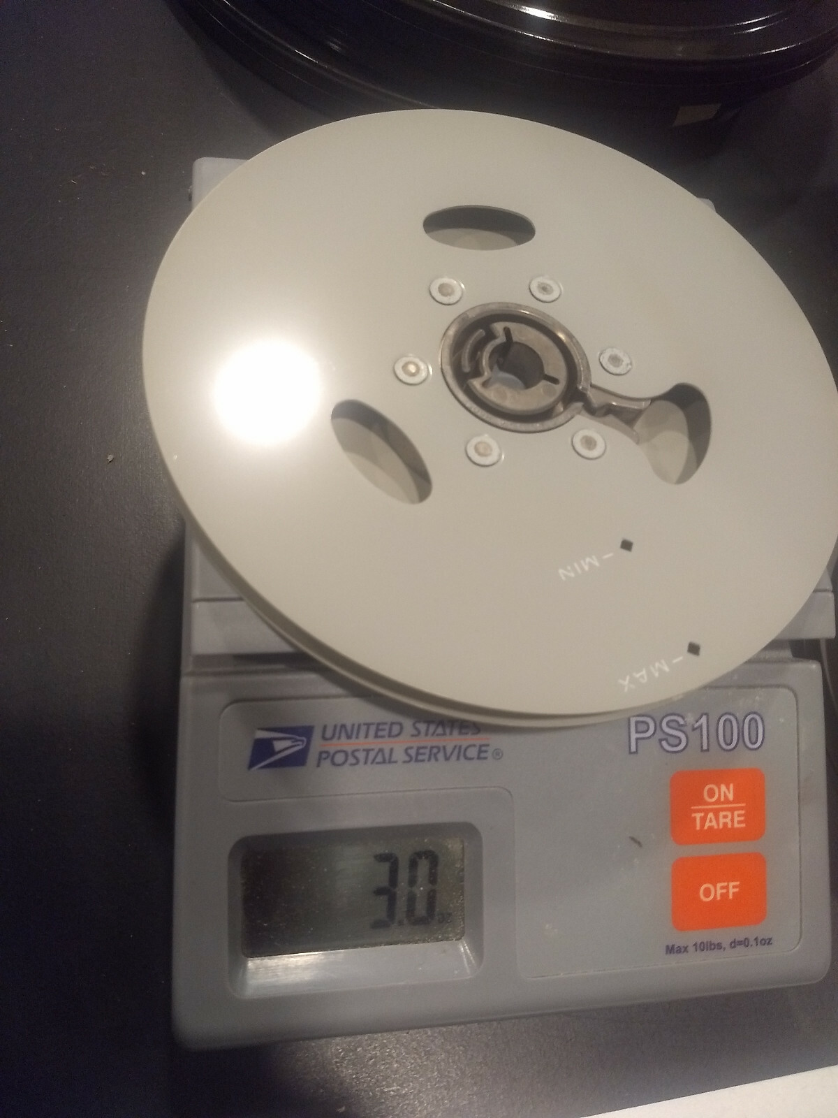 1 (one) Vintage Super 8 Movie REEL, No film 6″ 300ft, 3oz, R605, Made USA