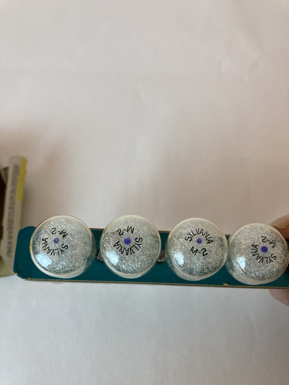 Vintage Sylvania Flashbulbs Blue Dot M2 Open only 8 Bulbs See description