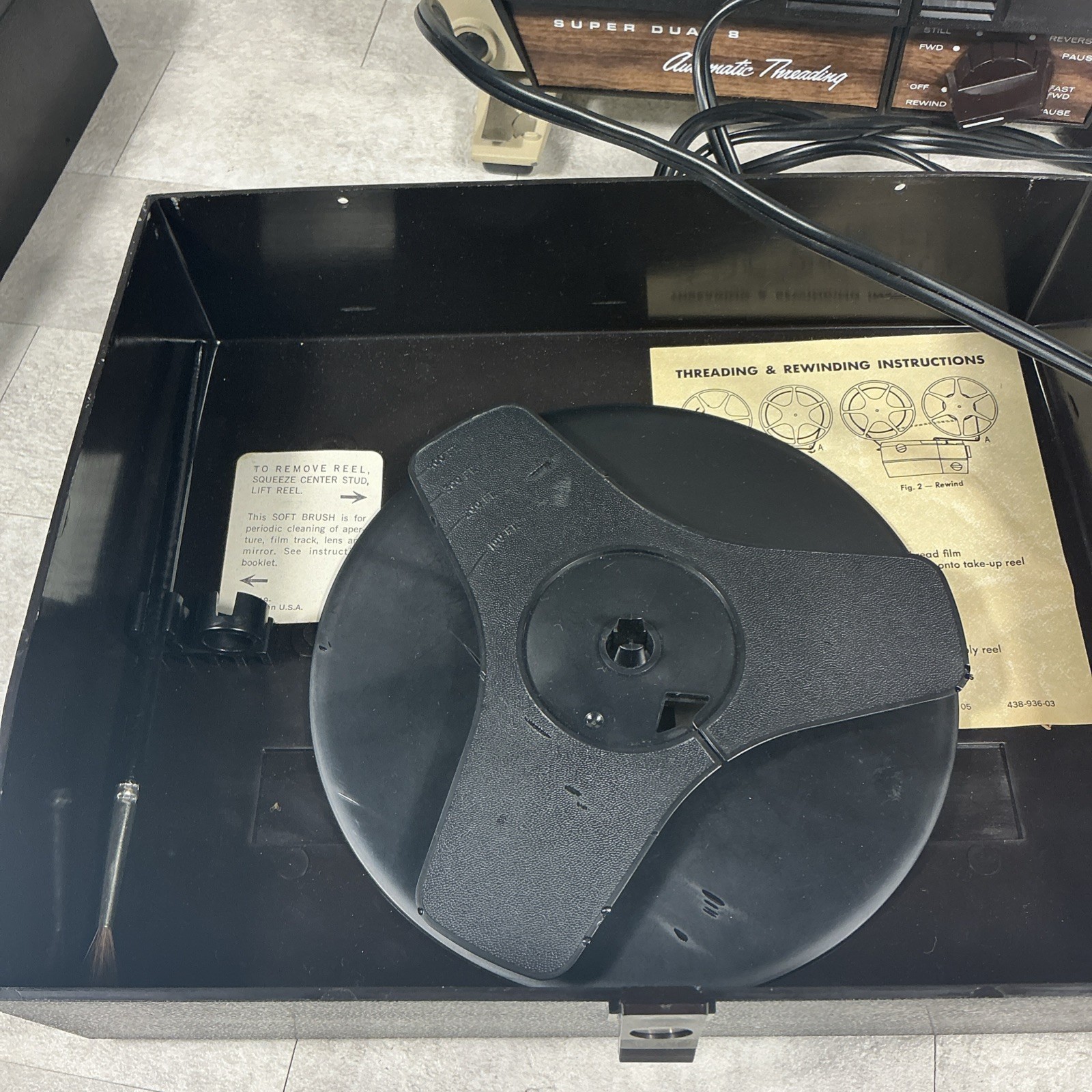 Super 8, EMDEKO Projector.EM-9000, Box & Instructions Tested Working