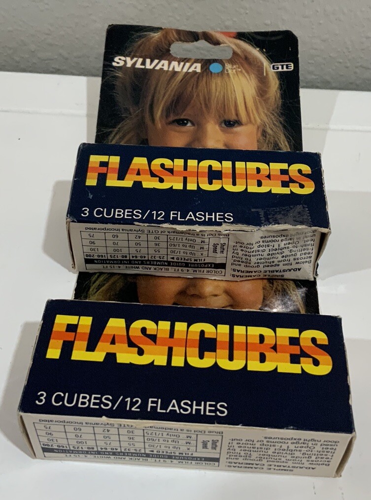 Vtg Sylvania Blue Dot Flashcubes Flash Cubes GTE 3 Cubes/12 Flashes NOS Lot of 2