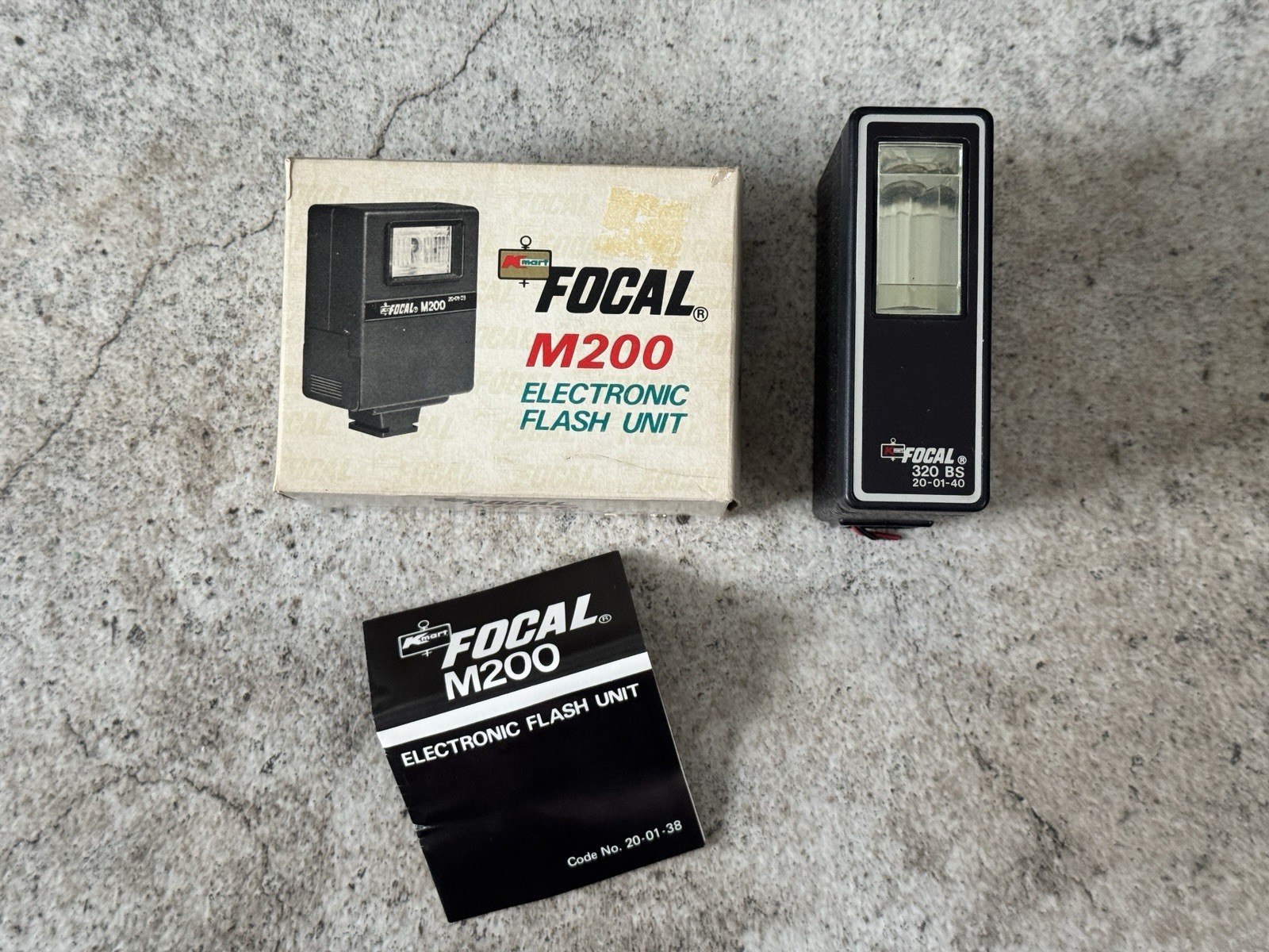 Vintage Focal M200 Electronic Flash Unit 1980s Camera Accessory w/ Box & Manual