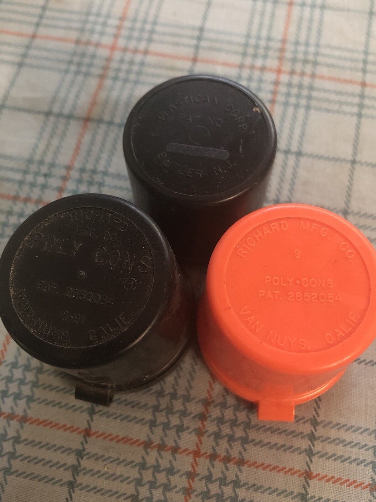 Vtg Film Canisters Plastic With Lids Orange Black Texas Academy Lot Of 55 *AS IS