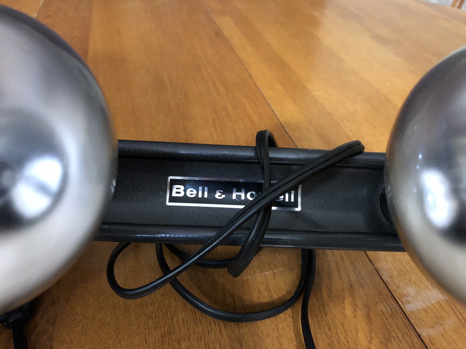 Vintage Bell & Howell Flood Lamp Movie Light Bar & Bulbs Tested Works