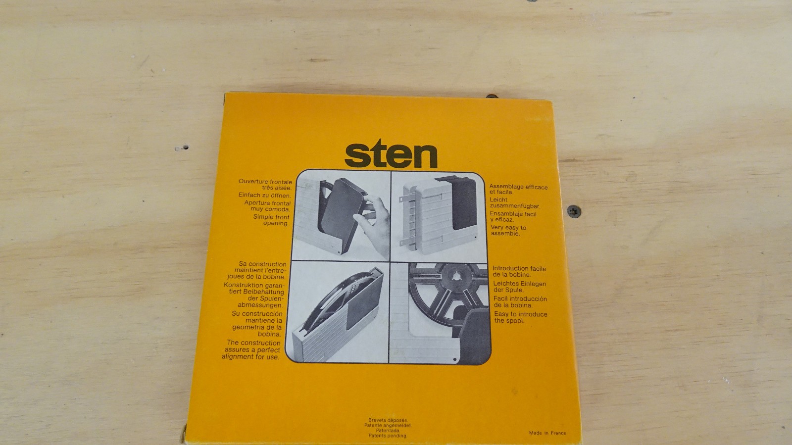 Sten Super 8 & 8mm Movie Reel, 400ft/120m Empty Reel w/ Storage Case