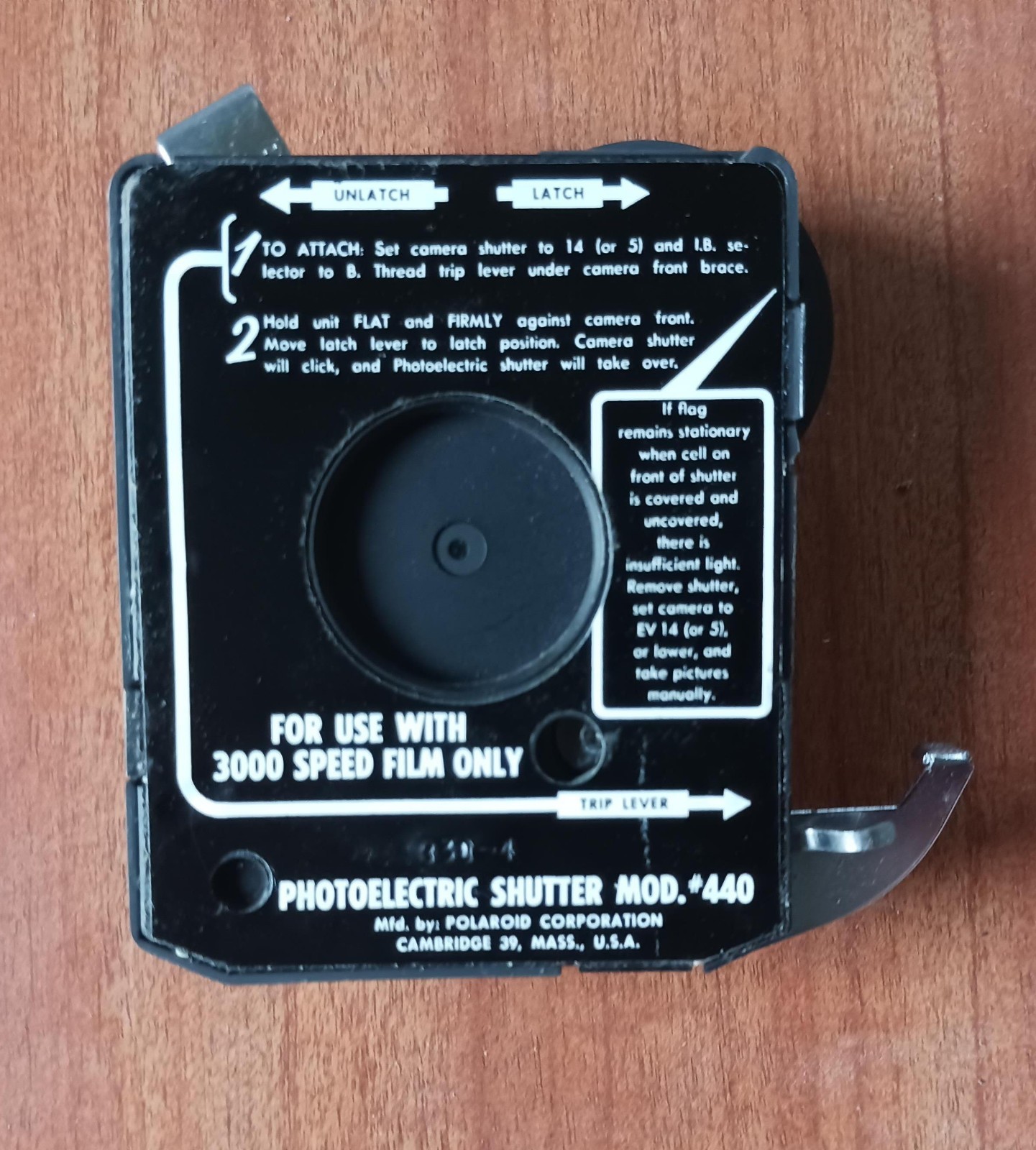 Vintage Polaroid Photoelectric Shutter #440 in original box Untested