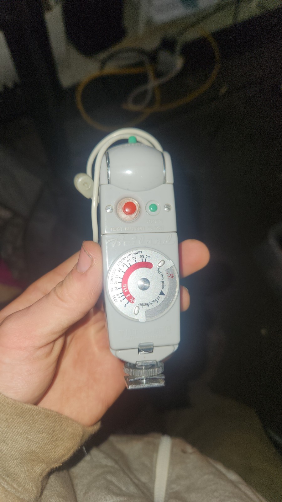 Honeywell Tilt A Mite Flash Unit, Takes AG-1 Bulbs- good condition