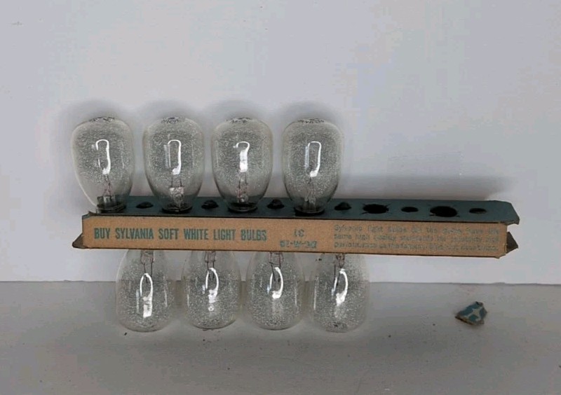 Vintage Sylvania Blue Dot Clear M2 Camera Flashbulbs 8 Bulbs
