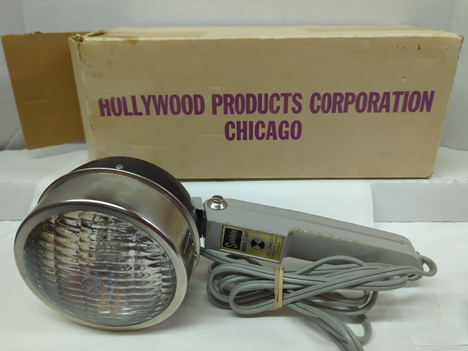 Vintage Hollywood Satellite Gun Movie Light Handheld Camera GE Lamp 120V Tested