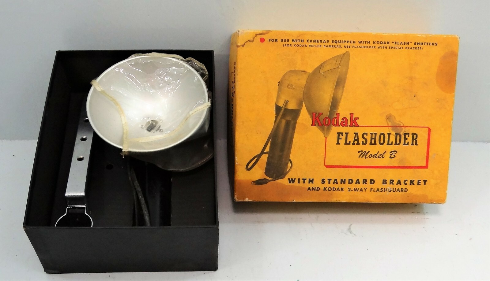 Kodak Flashholder Model B w/Box & Bracket
