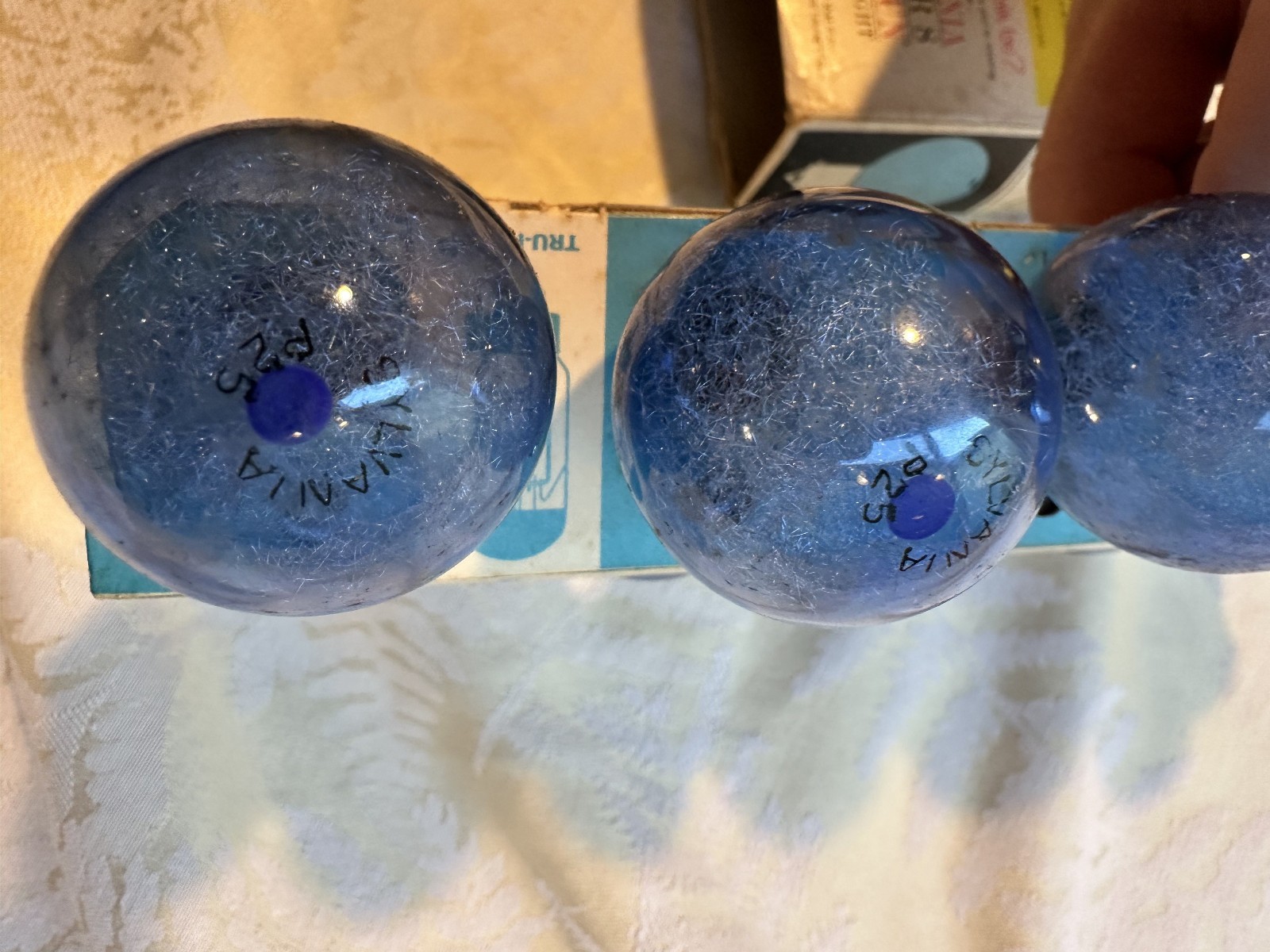 Vintage Sylvania Blue Dot Press 25B Flashbulbs 12 bulbs