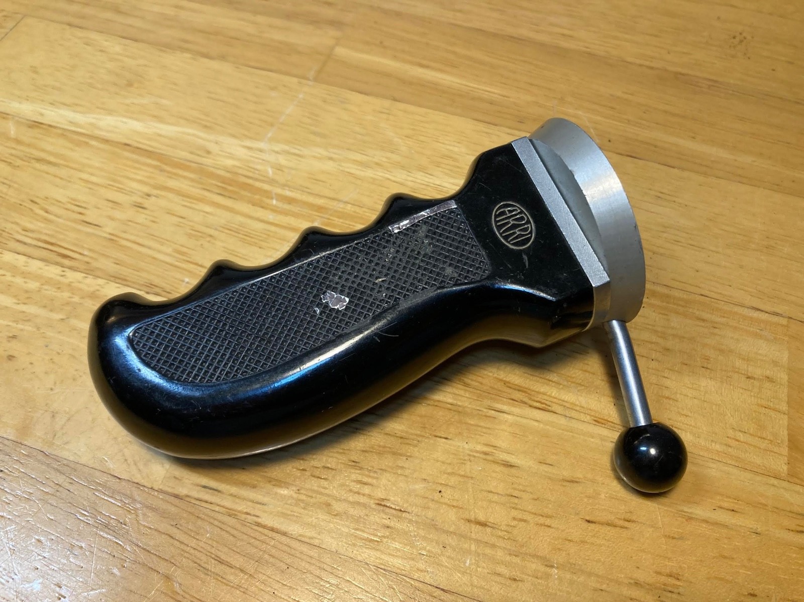 Arri pistol grip with start/stop button (for camera only, not for shoulder brace